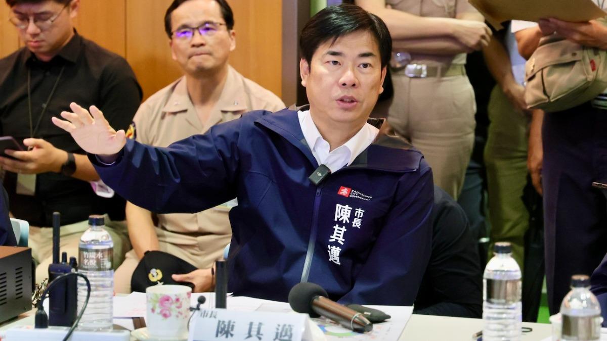 Kaohsiung mayor addresses THSR extension to Pingtung (Courtesy of Chen Chi-mai’s Facebook)
