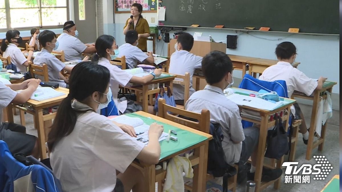 Taiwan faces urgent teacher shortage in schools (TVBS News)