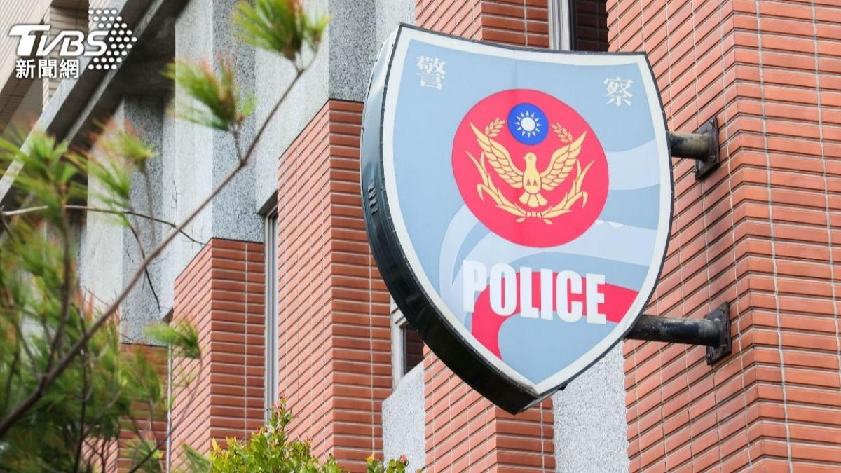 Two Vietnamese workers detained after Taichung car accident (TVBS News)