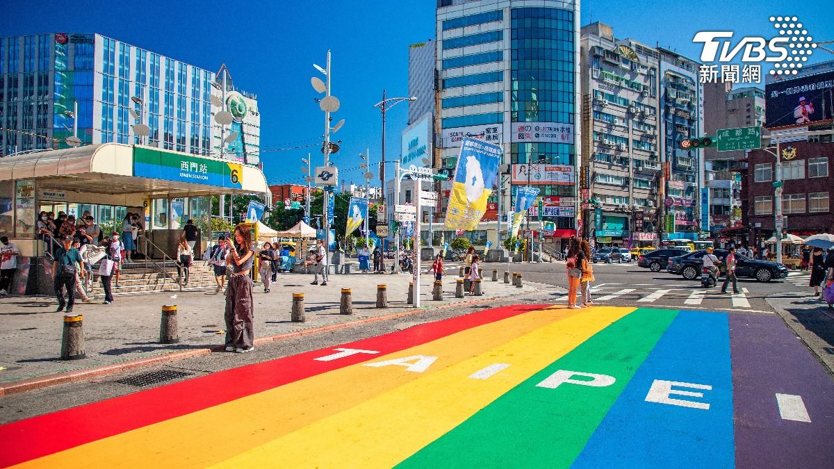 Taipei bans loudspeakers in Ximending (Shutterstock)
