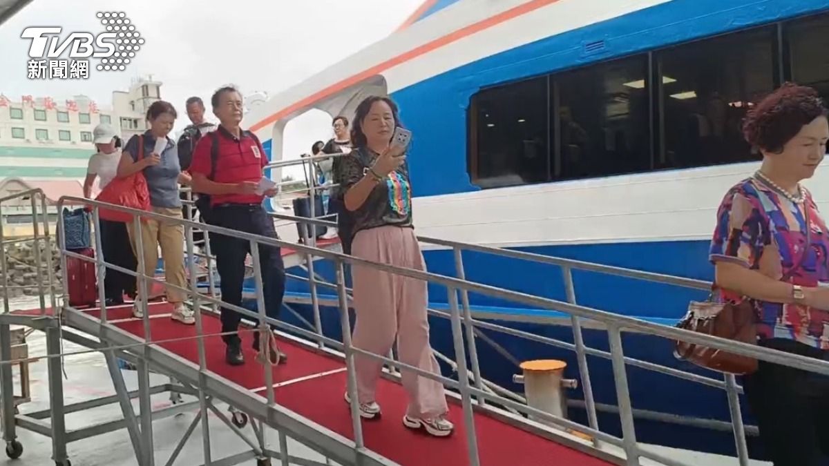 Chinese tourists visit Kinmen, boosting cross-strait tourism (TVBS News)
