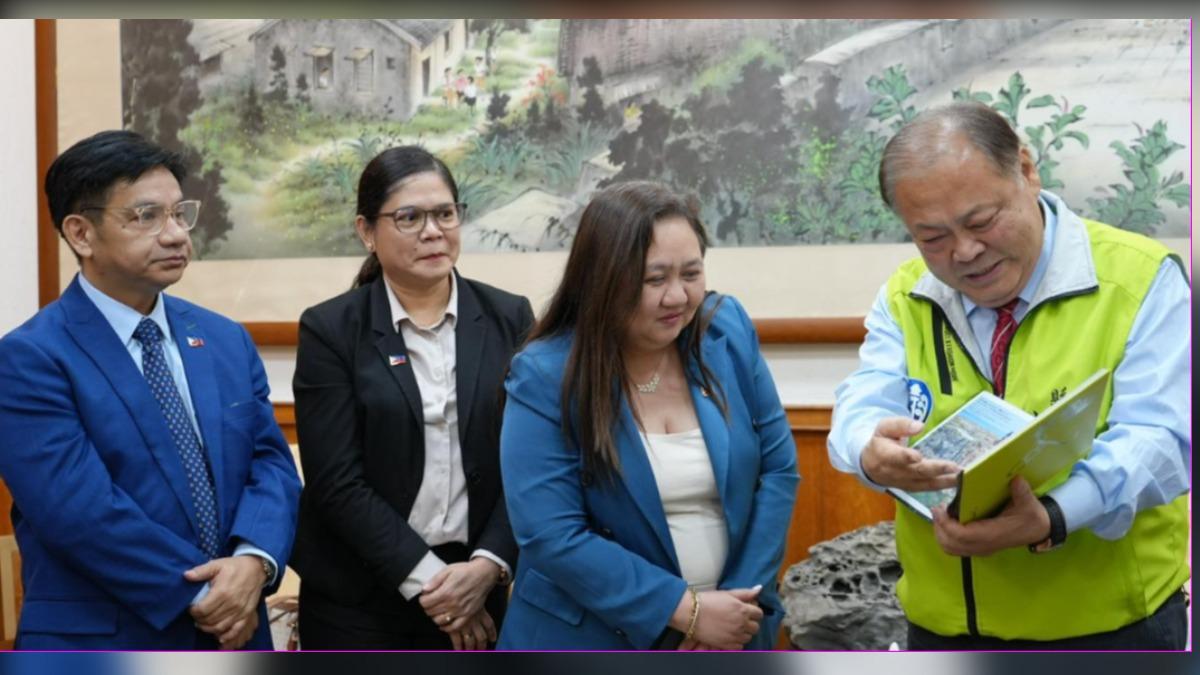 Penghu magistrate praises Filipino workers’ contributions (Courtesy of Chen Kuang-fu’s Facebook)