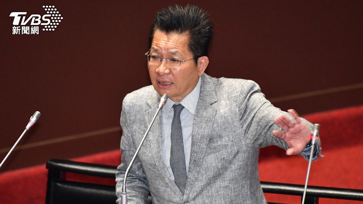 Wu Chun-cheng quits TPP over scandal (TVBS News)