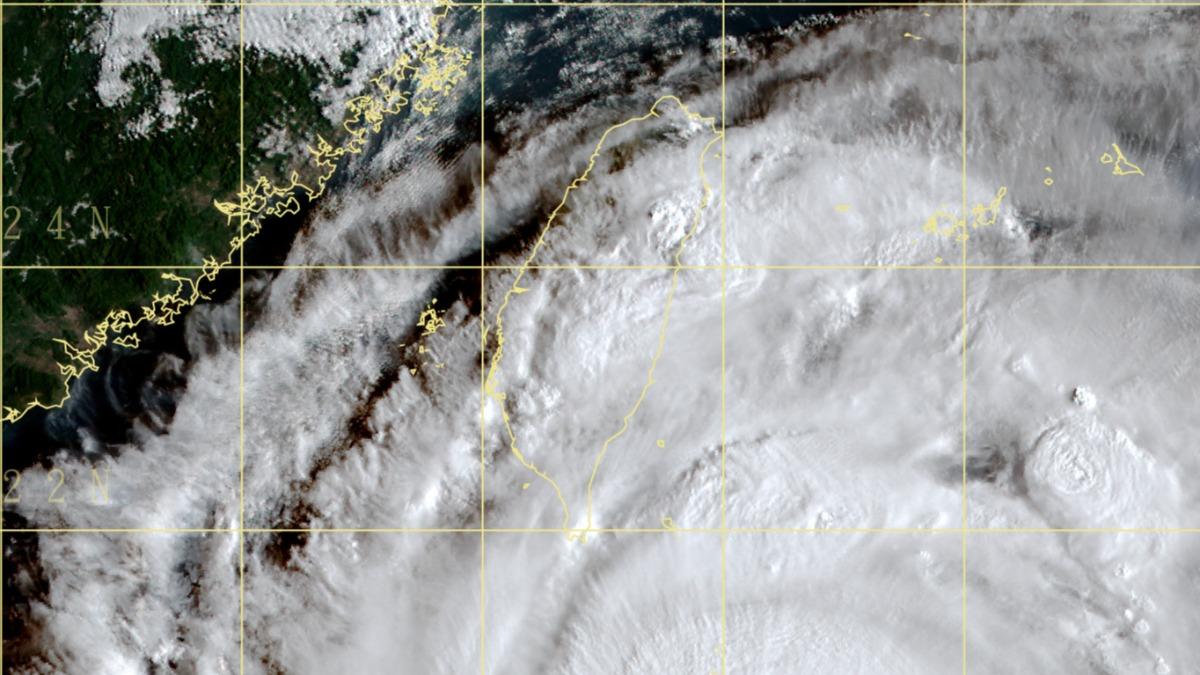 Typhoon Krathon to strongly impact Taiwan starting Oct. 1 (CWA)