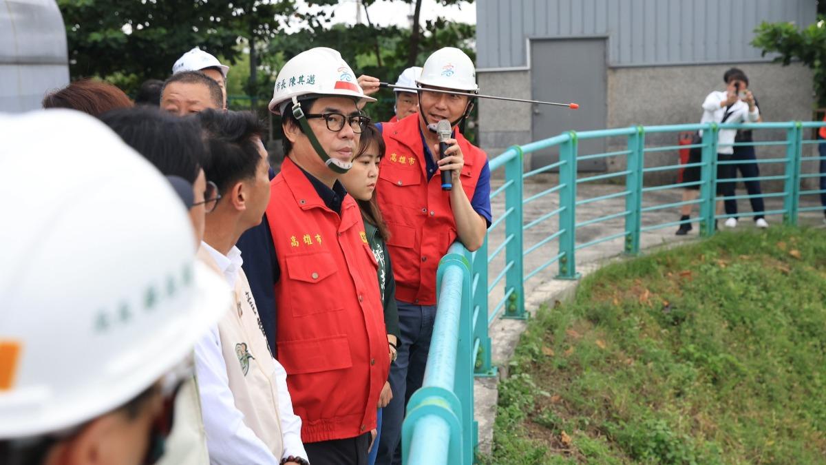 Kaohsiung extends closures as typhoon recovery continues (Courtesy of Chen Chi-mai’s Facebook))