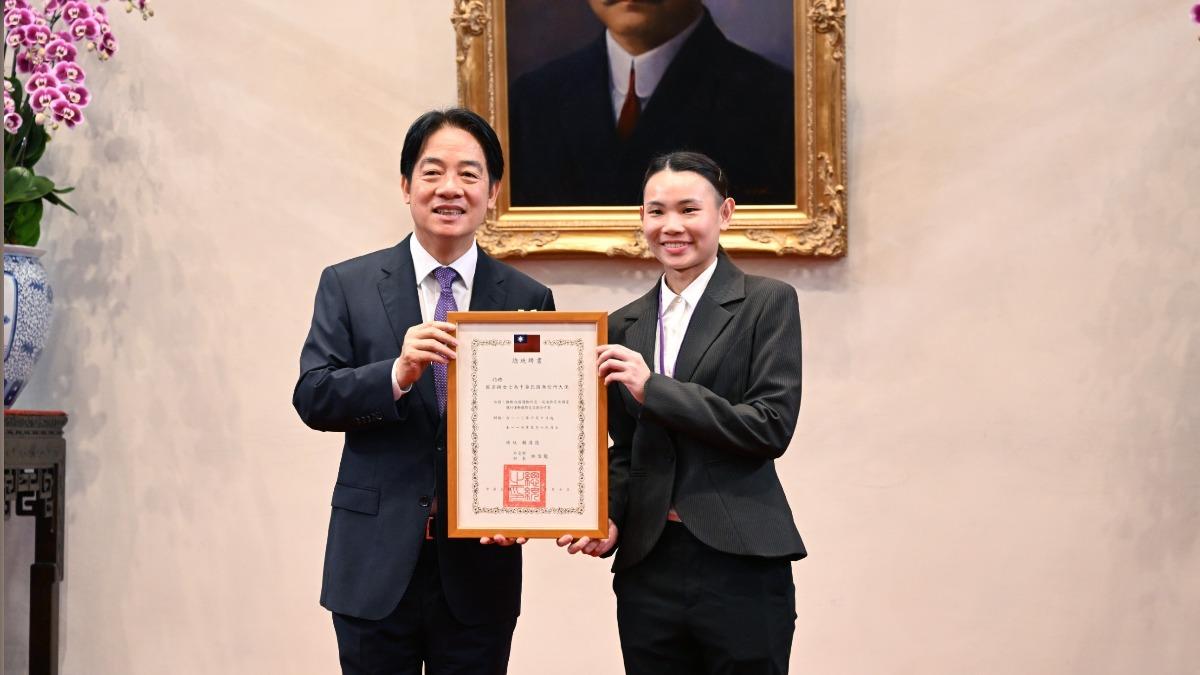 Tai Tzu-ying named Taiwan’s youngest ambassador-at-large (Courtesy of Presidential Office)