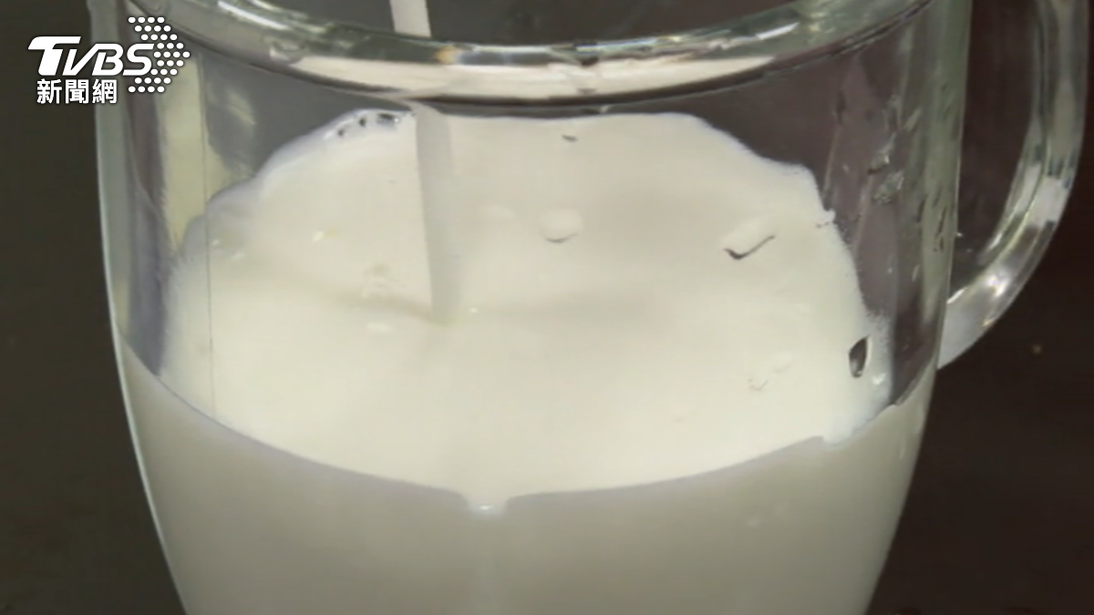 Agriculture ministry plans to aid local dairy farmers (TVBS News)