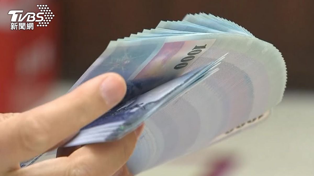 Taiwan sets new low-wage standard at NT$31,000 (TVBS News)