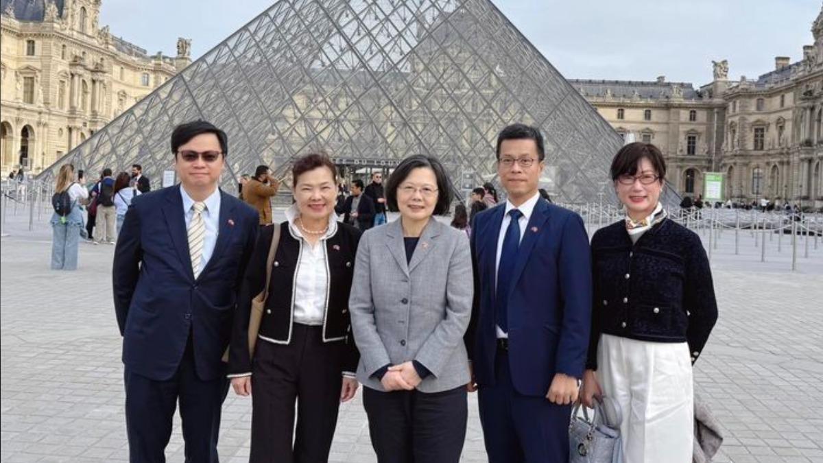 Tsai Ing-wen arrives in Paris to promote Taiwan’s values (Tsai Ing-wen/FB)