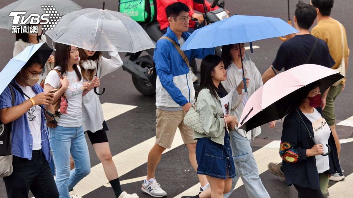 Northeast monsoon cools Taiwan (TVBS News)