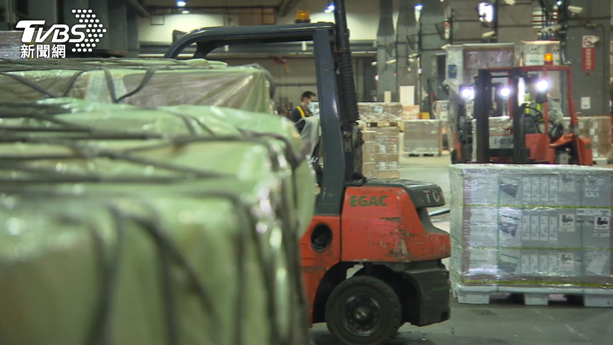 Unpaid leave rises, 2,831 workers hit (TVBS News)