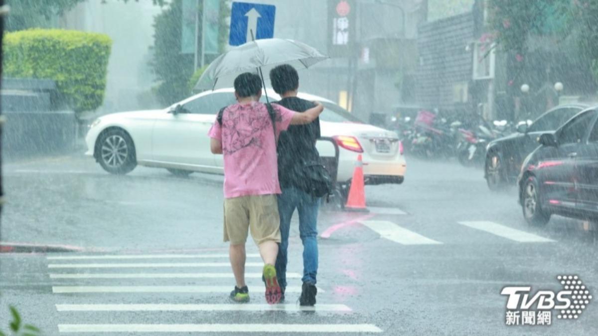 Northeast monsoon to bring heavy rain to northern Taiwan (TVBS News)