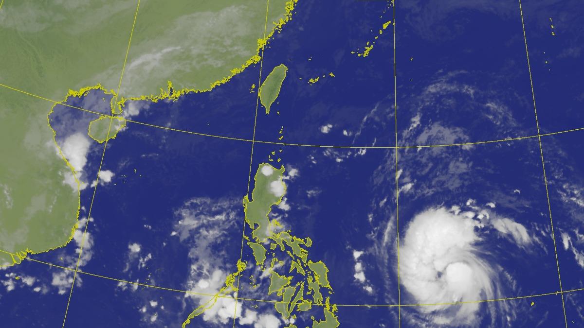 Tropical Storm Yinxing forms near Guam, heads northwest (Courtesy of the CWA)