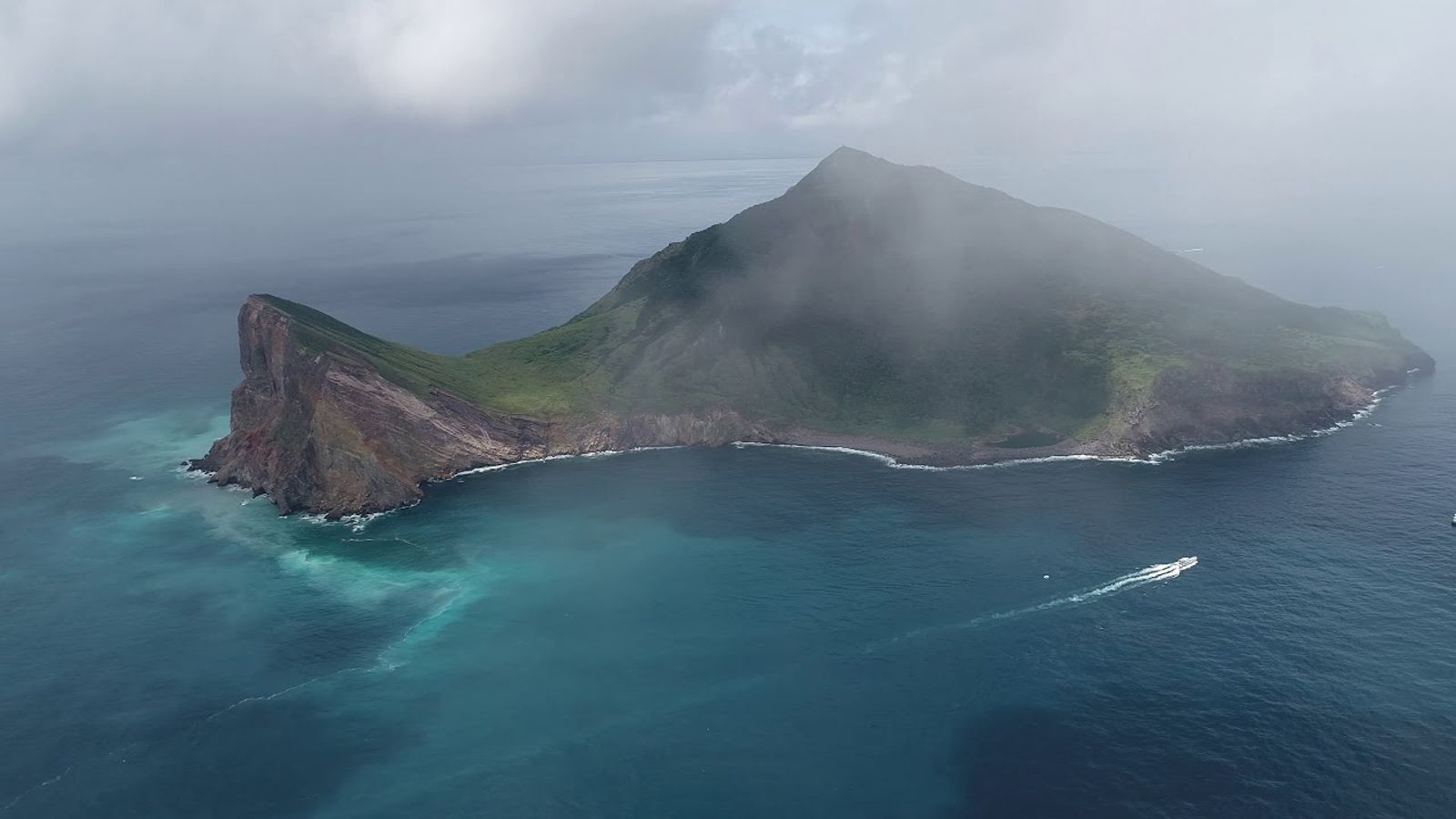 Guishan Island closed for restoration (Northeast and Yilan Coast National Scenic Area/FB)