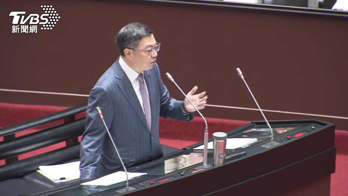 Premier warns budget delay risks 3% pay raise (TVBS News)