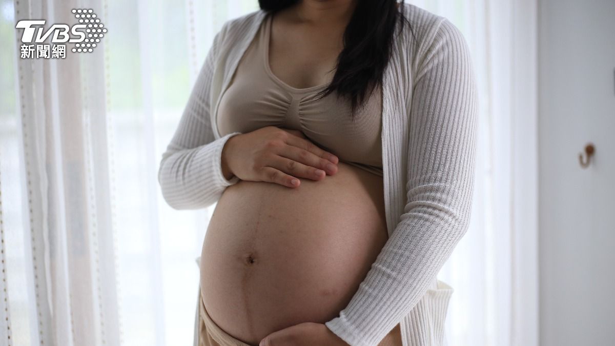 Surrogacy bill criticized for exploiting vulnerable women (Shutterstock)