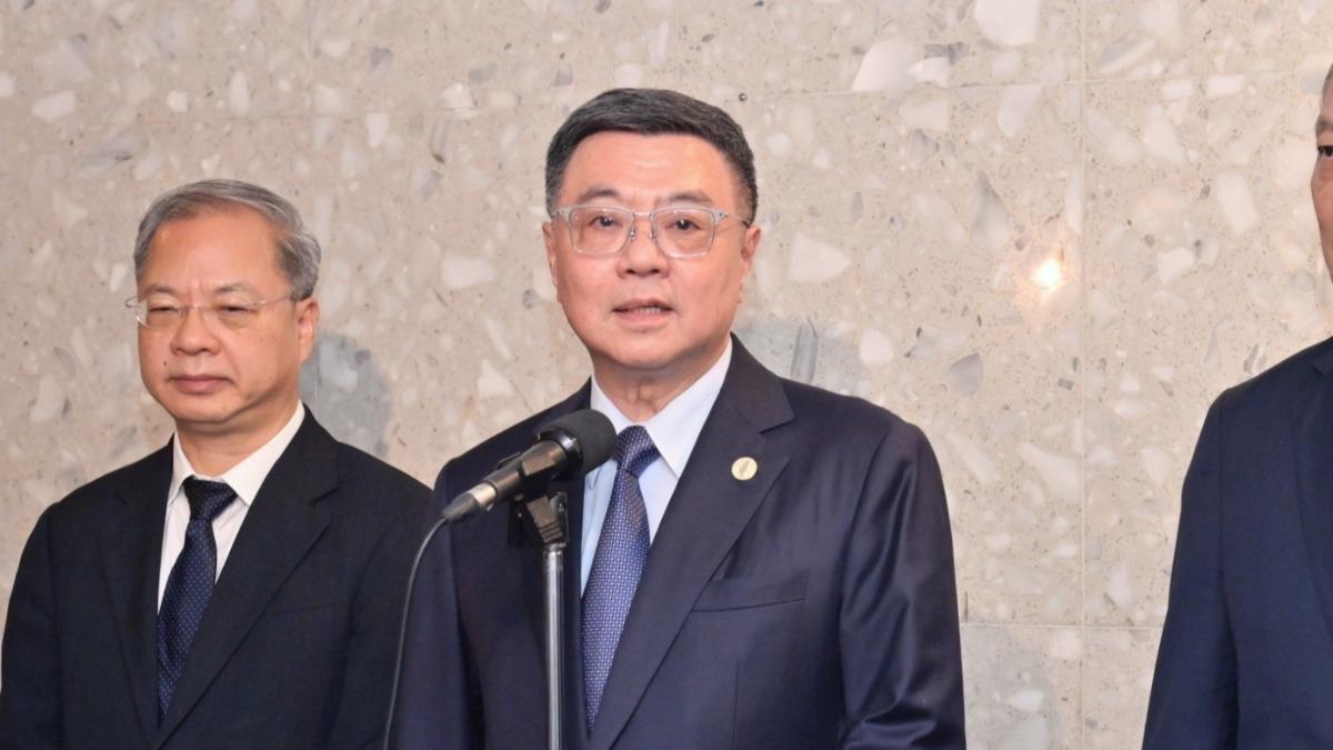 Cho unveils new grievance platform (Courtesy of Executive Yuan)