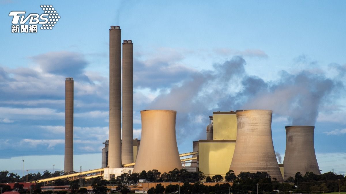 NT$44.1B spent on pollution control (Shutterstock)