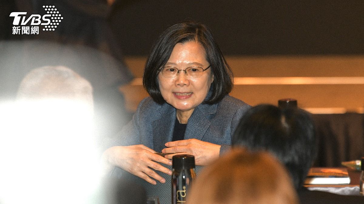 Former president to speak at democracy summit (TVBS News)
