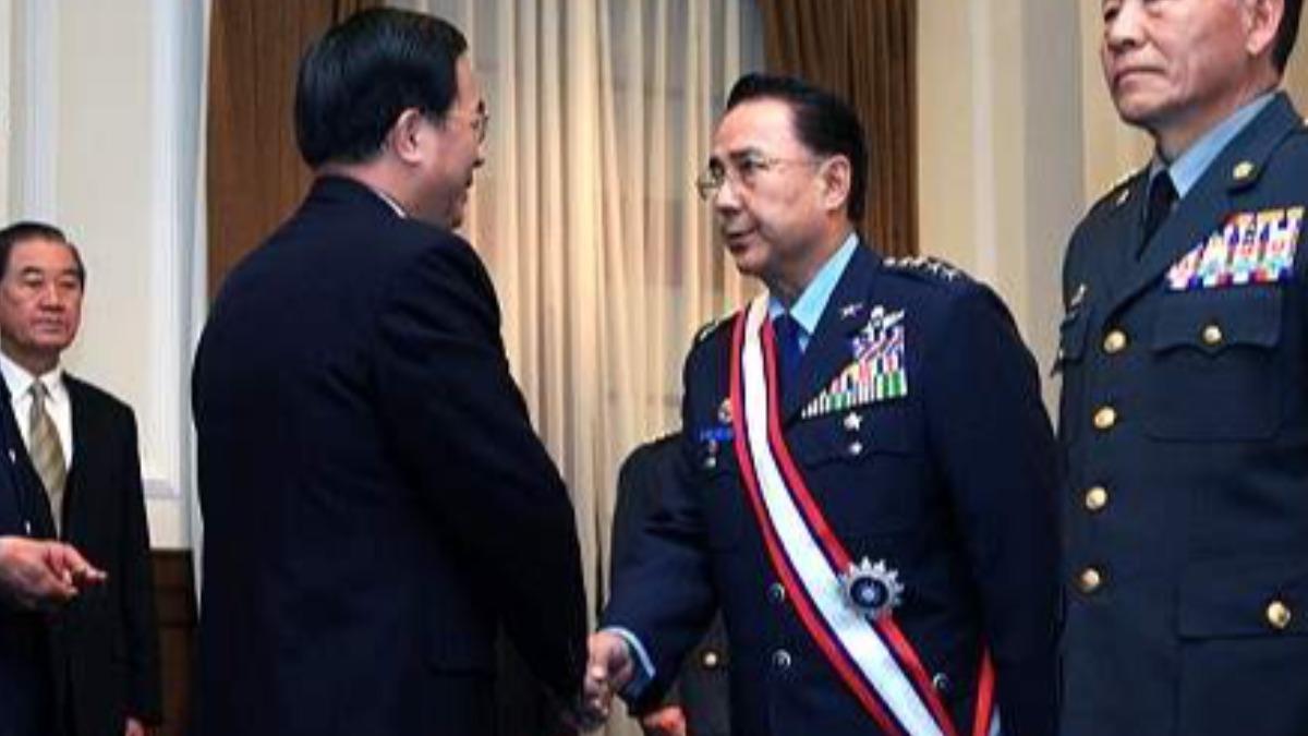 Former Taiwan Defense Minister Lee Tien-yu dies at 79 (Courtesy of Presidential Office)