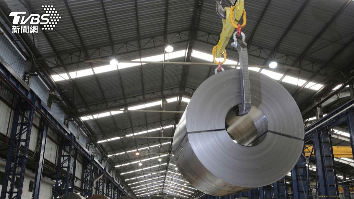 China Steel keeps February prices flat to boost confidence (Shutterstock)
