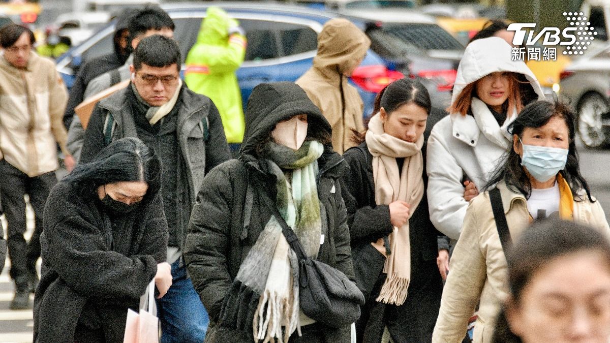 Yushan hits minus 4 degrees Celsius (TVBS News)