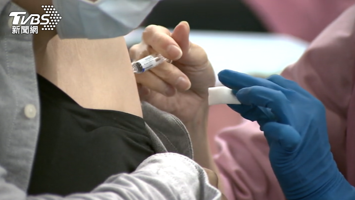 Hsinchu offers vaccines during LNY (TVBS News)