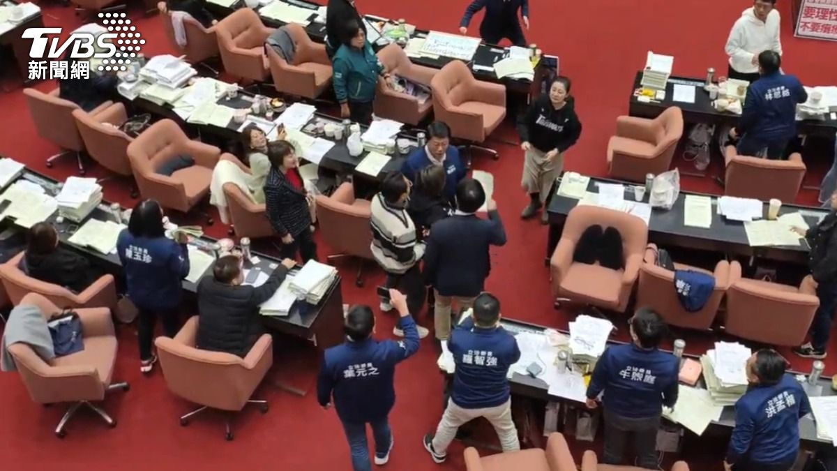 Taiwan’s 2025 budget sees record NT$207.5 billion cut (TVBS News)