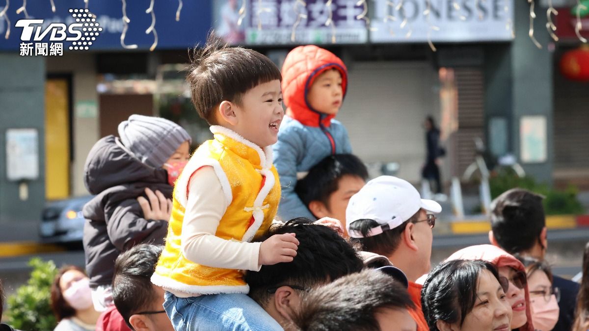Warming trend hits northern Taiwan (TVBS News)