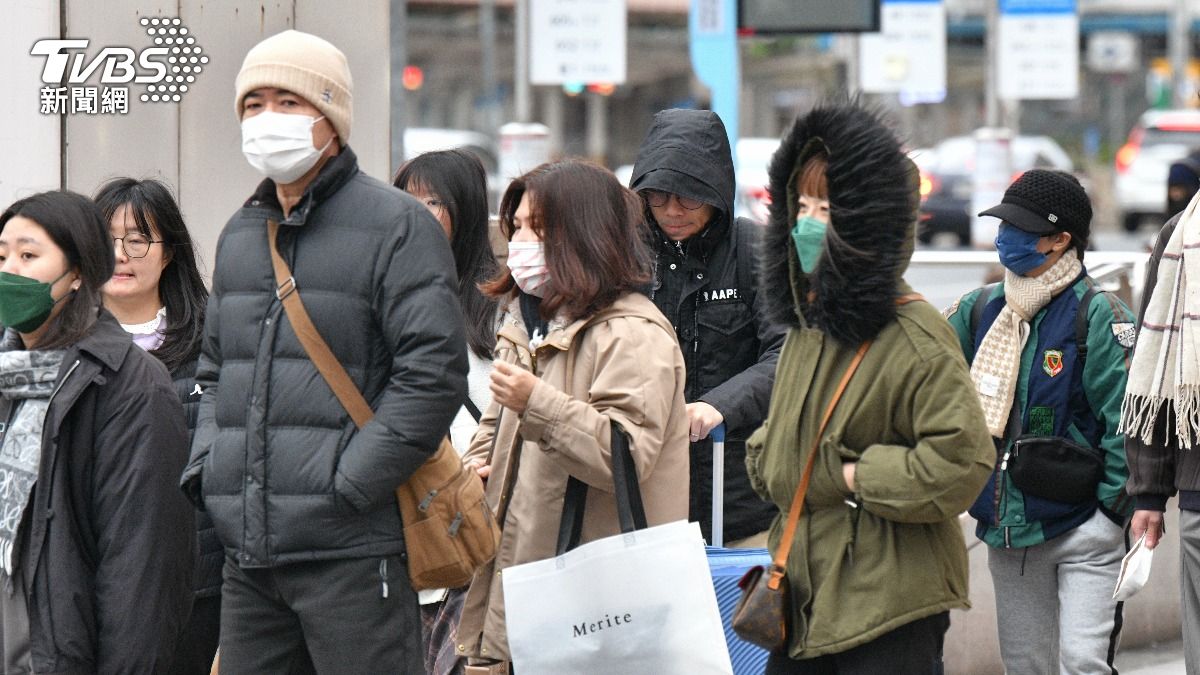 Taiwan weather: cloudy to clear with evening showers (TVBS News)