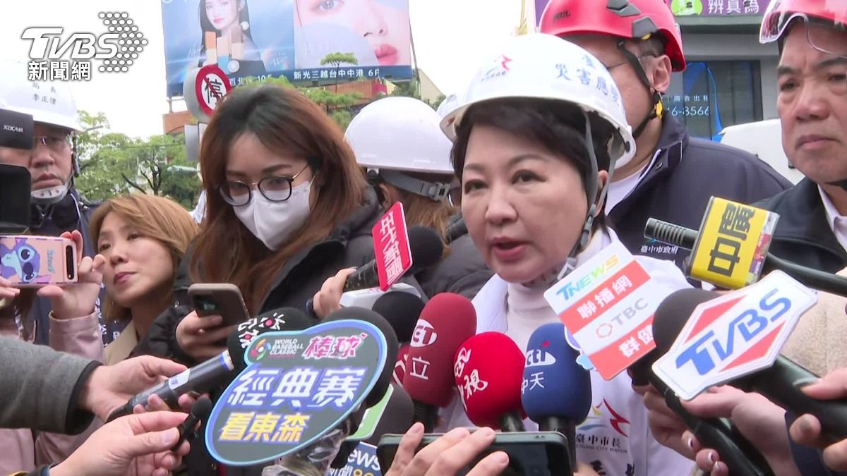 8 injured in Taichung store explosion (TVBS News)