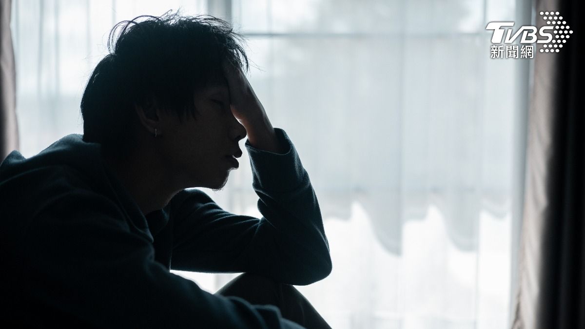 Taiwan addresses rising suicide rates with new centers (Shutterstock)