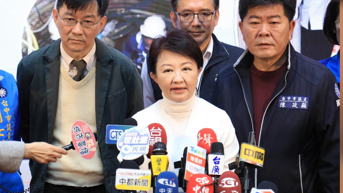 Taichung mayor, Eslite apologize for shoplifting error (Taichung City Gov’t)