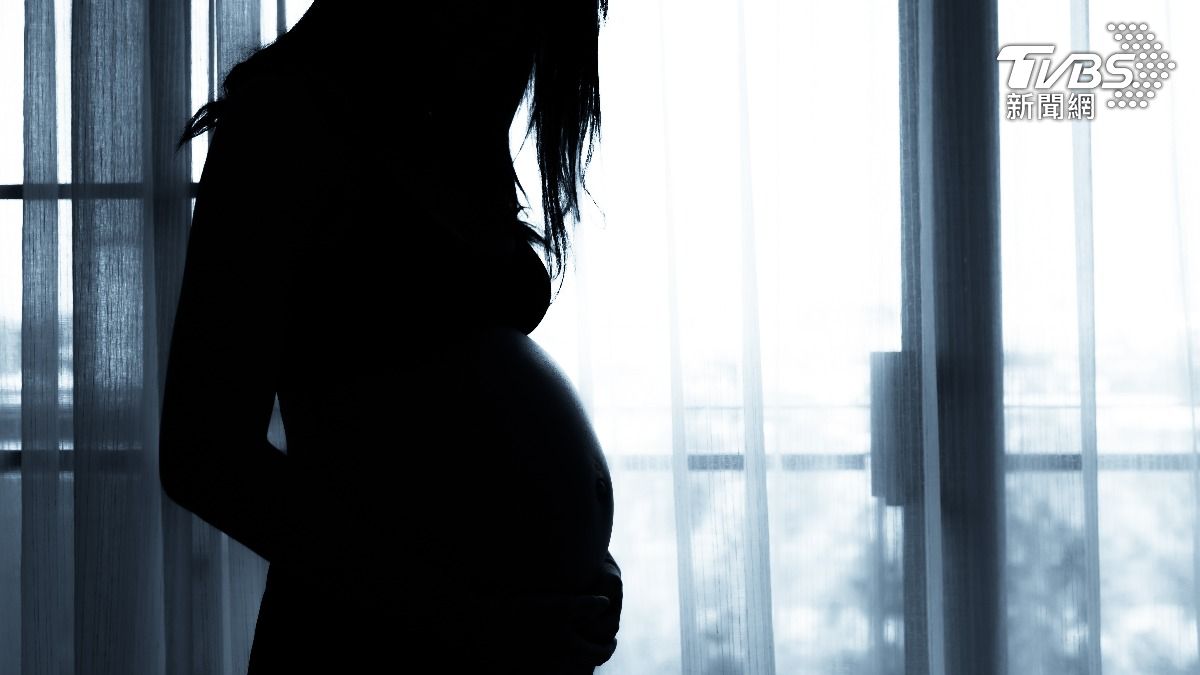 Taiwan debates surrogacy law changes (Shutterstock)