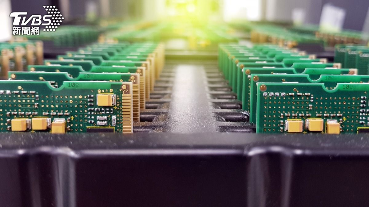 Quanta reports record March revenue driven by robust AI server shipments (Shutterstock)