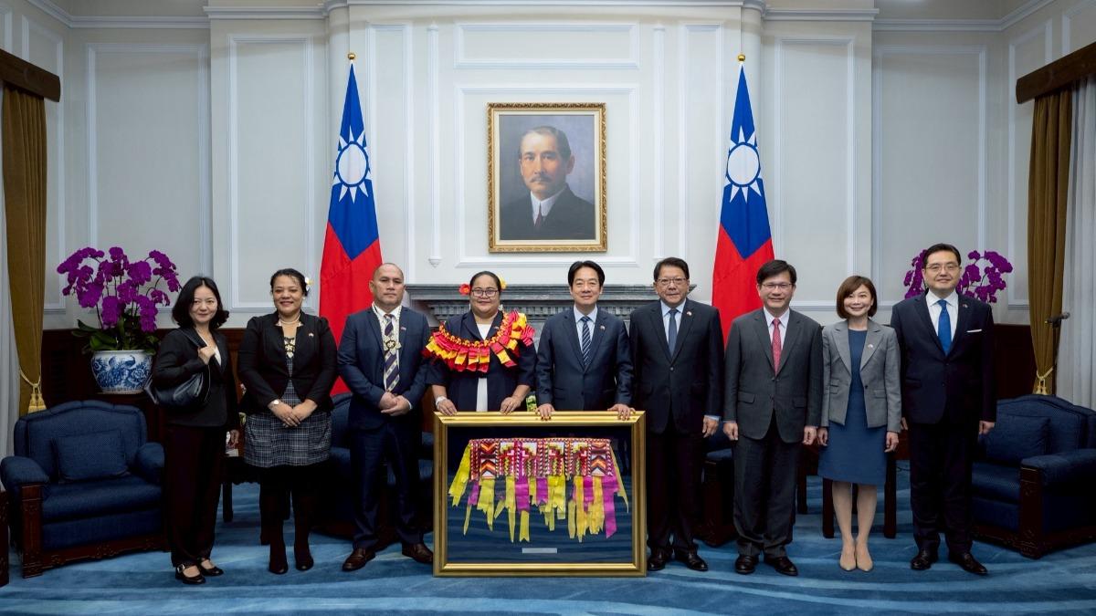 Taiwan president welcomes new Tuvaluan ambassador (Courtesy of Presidential Office/X)