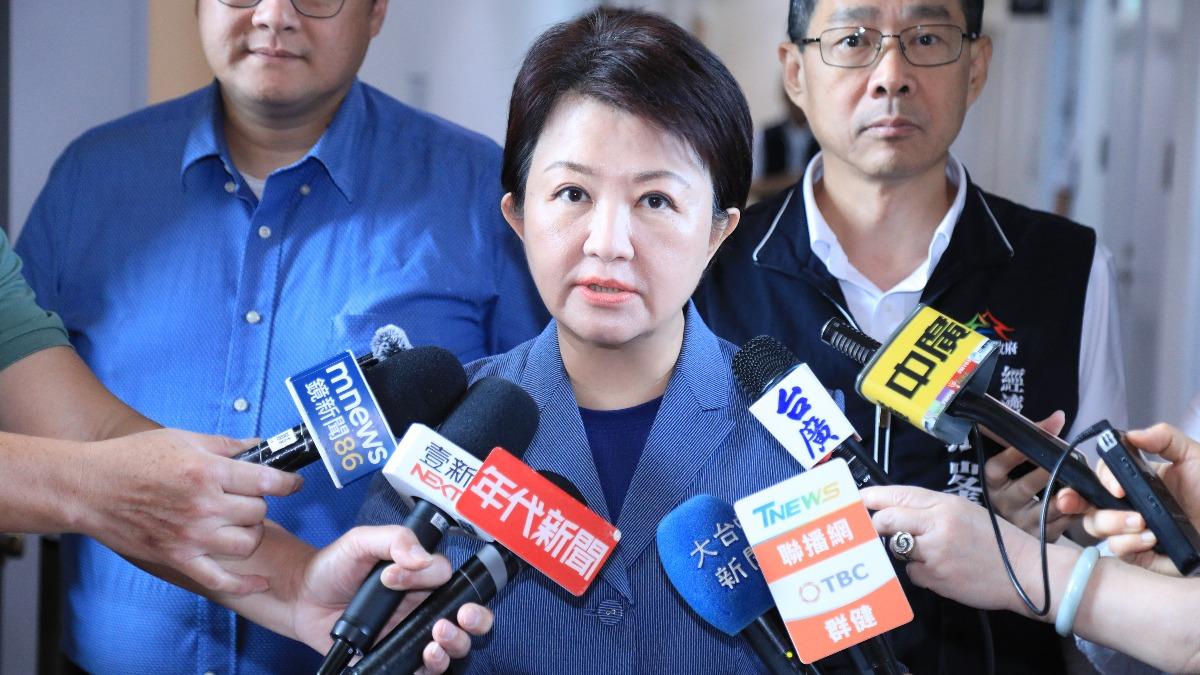 Taichung mayor mourns pope’s passing (Courtesy of Taichung City Government)