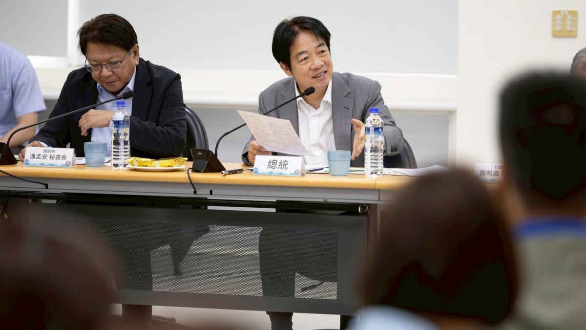 Lai vows to protect key industries (Courtesy of the Presidential Office)