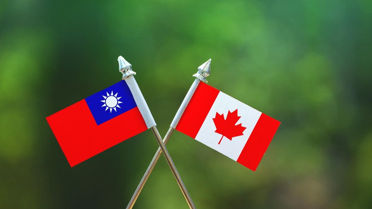 Team Taiwan leads charity run in Toronto (Shutterstock)