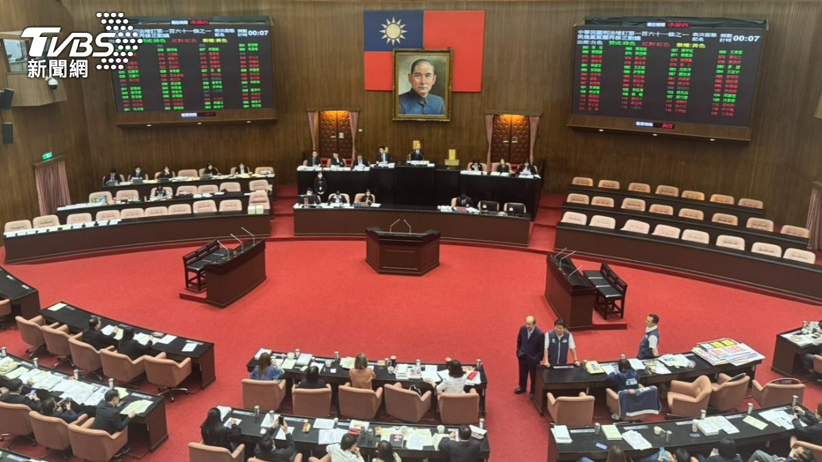Taiwan parliament blocks all supreme court nominations (TVBS News)