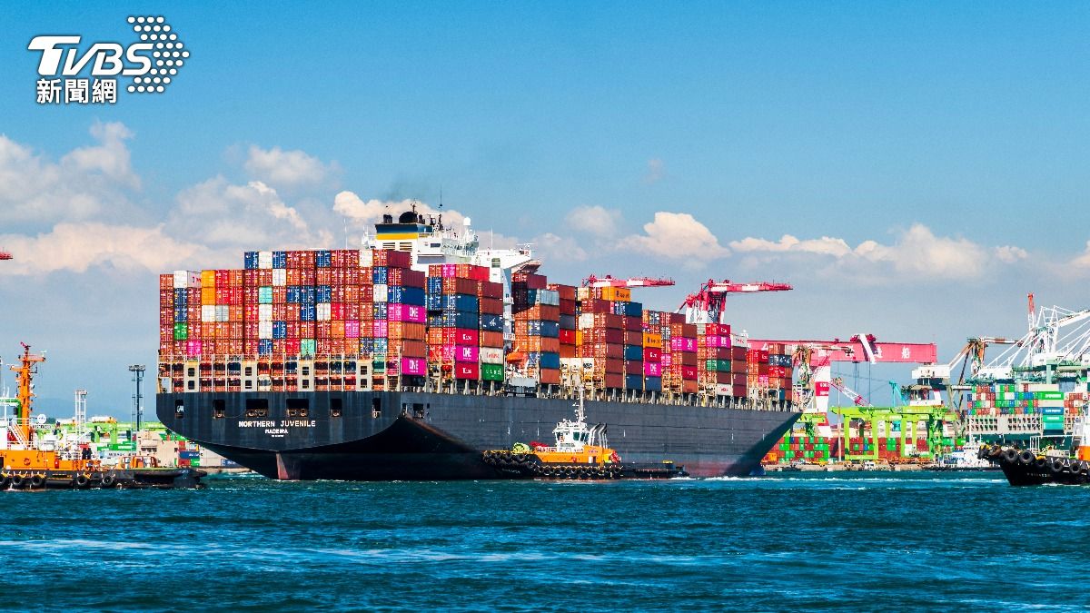 AI demand boosts Taiwan’s export orders by 24.6% in June (Shutterstock)