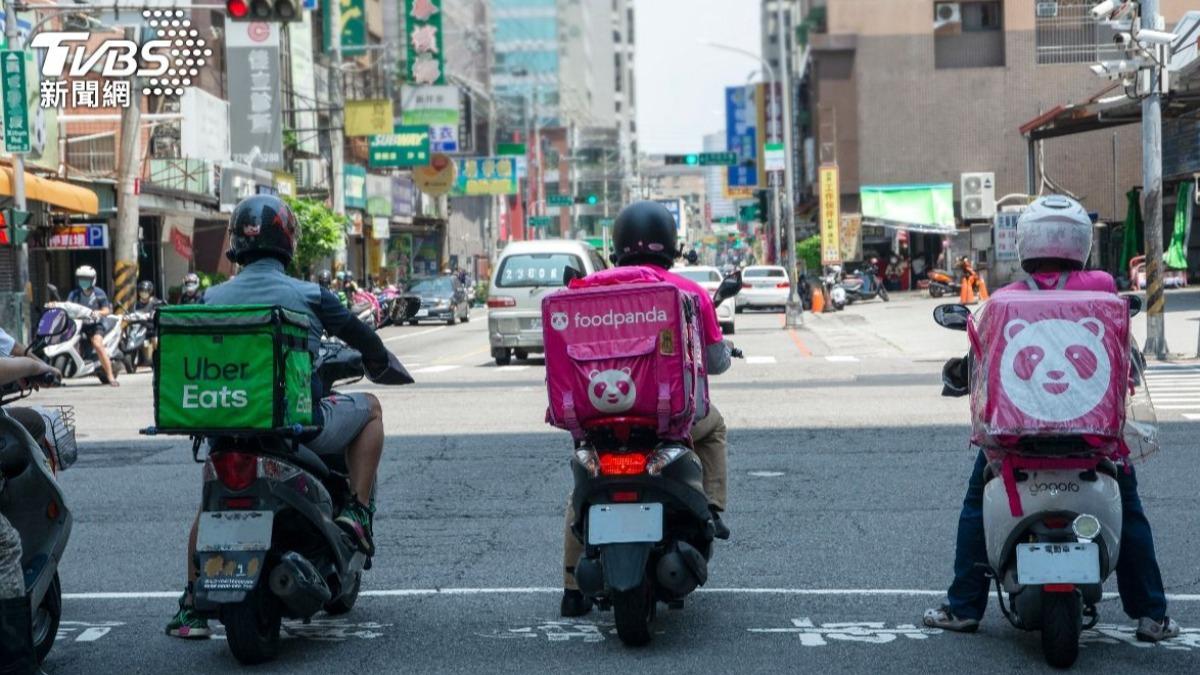 Taiwan cracks down on delivery platforms with new rules (Shutterstock)