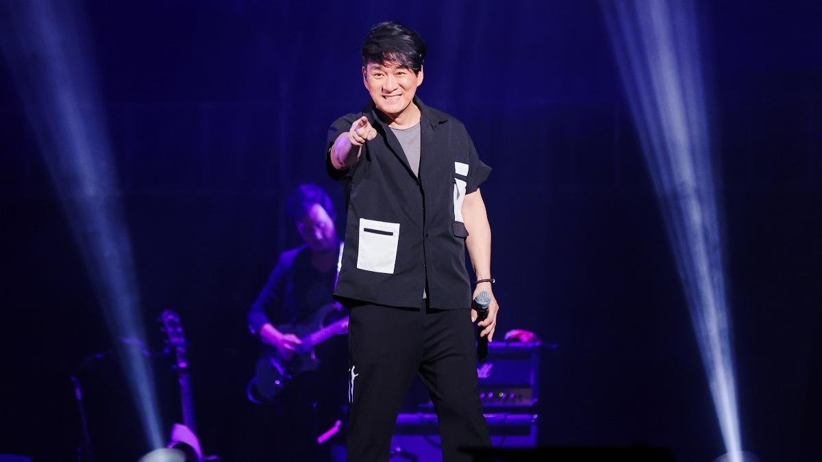 Emil Chau announces new tour dates (Courtesy of Rock Records)