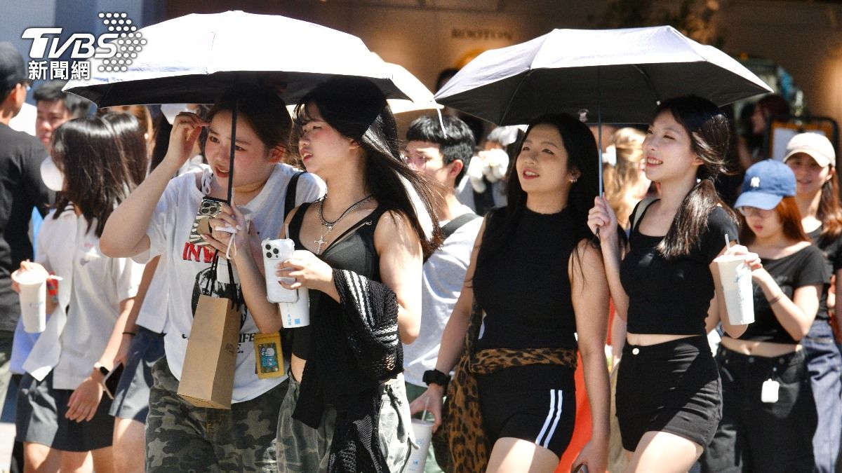 Taiwan heatwave prompts orange alerts (TVBS News)