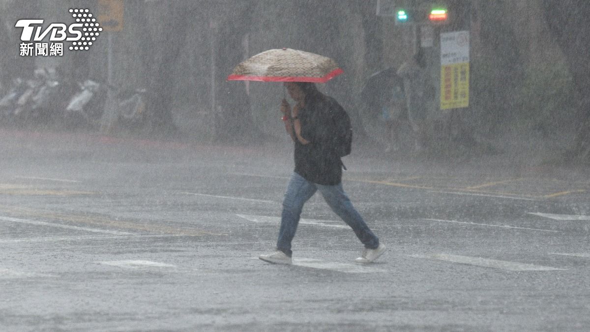 Typhoon Podul causes flooding, evacuations across Taiwan