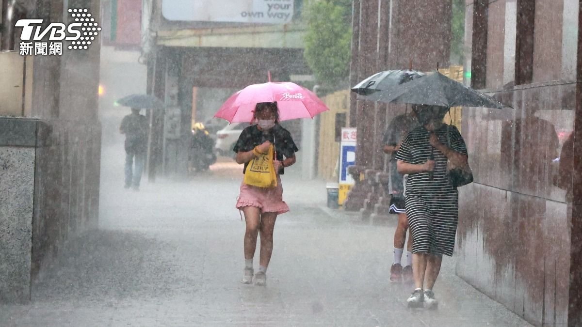 Sea warning for Podul expected Aug. 11 (TVBS News)