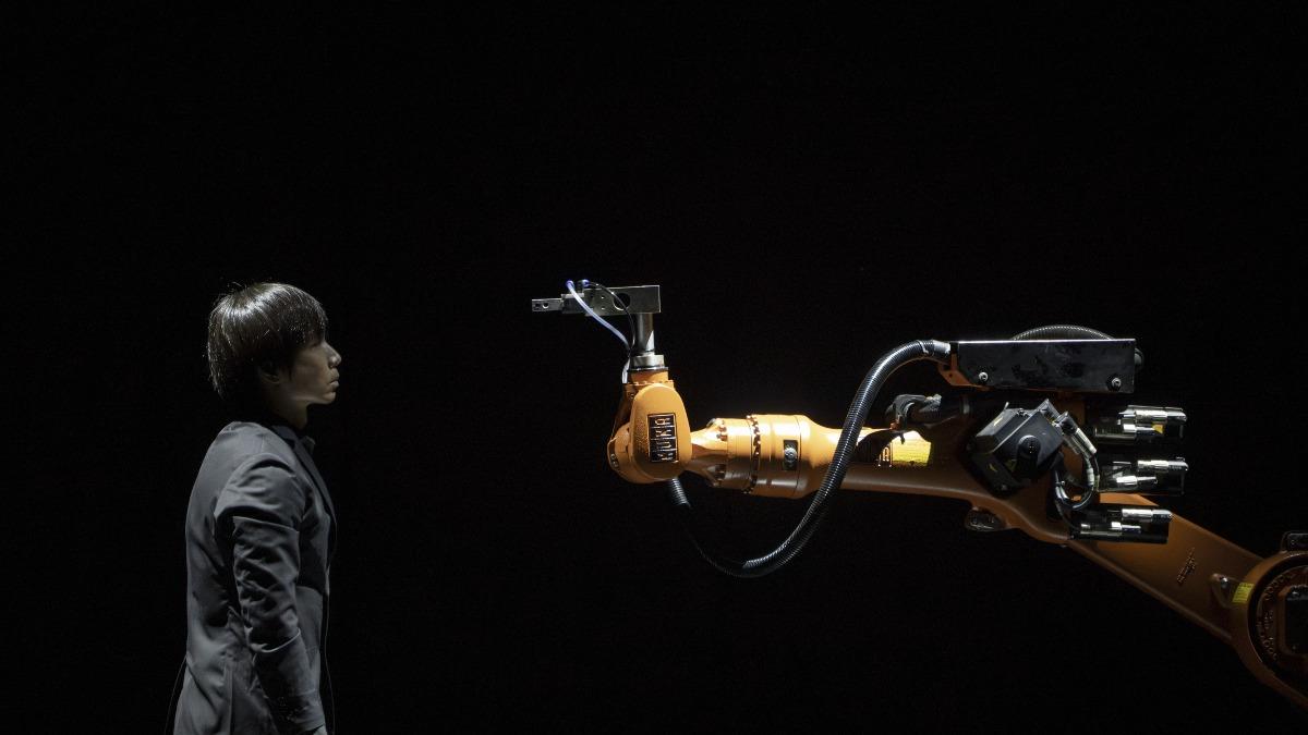 Taiwanese choreographer dazzles Osaka with robot duet (Courtesy of We TAIWAN臺灣文化in大阪.關西世博)