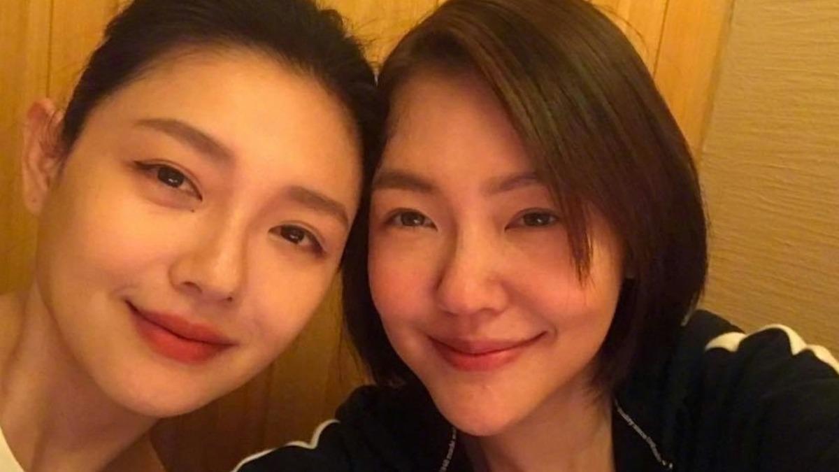 Taiwan’s Golden Bell Awards recognizes Dee Hsu’s TV work (Courtesy of Barbie Hsu’s Weibo)