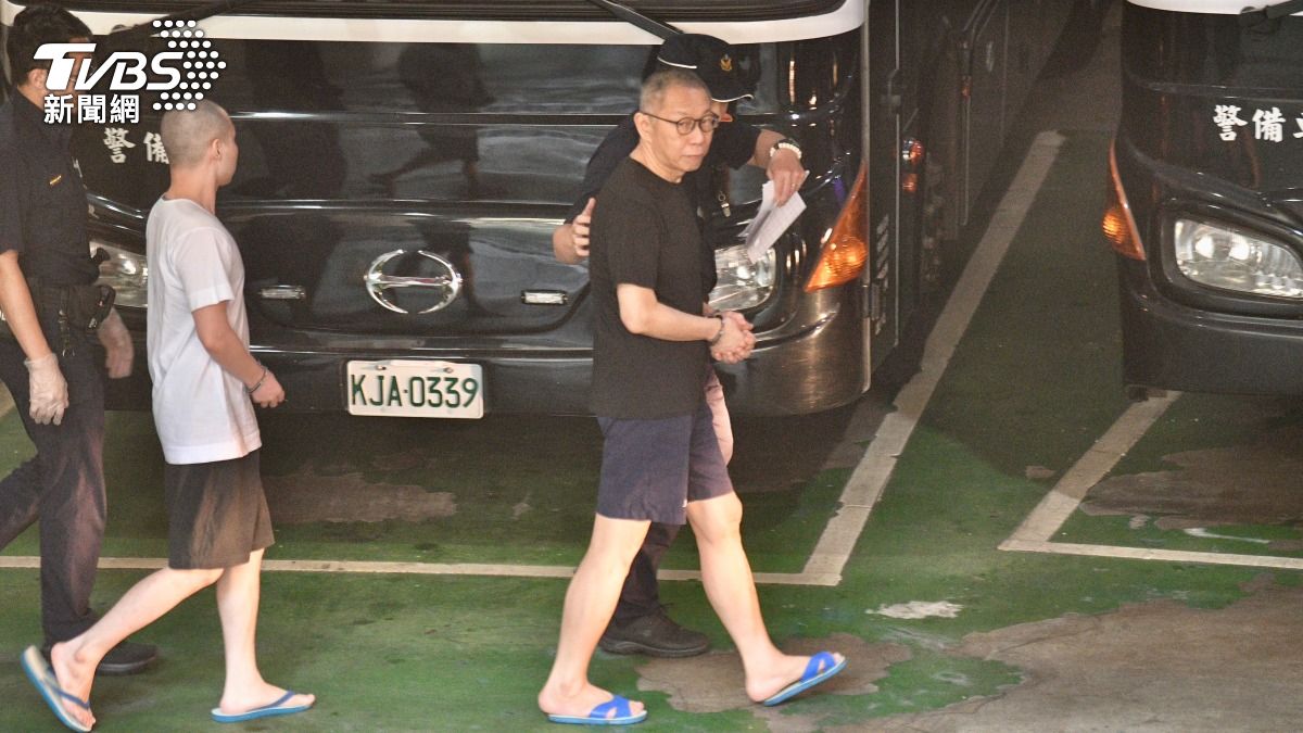 Court delays decision on Ko’s detention (TVBS News)