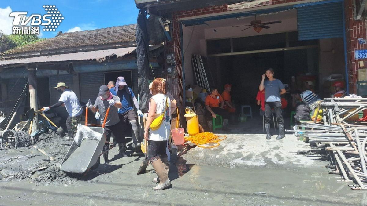 Taiwan flood relief donations hit record NT$847 million (TVBS News)